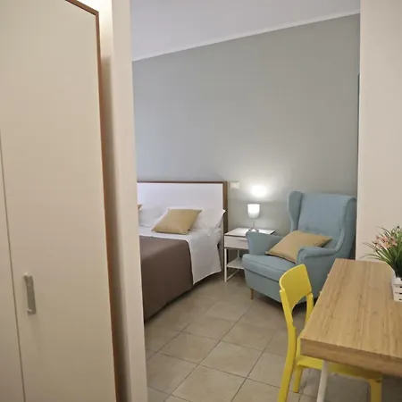 Il Viaggiatore Oda ve Kahvaltı Lecce